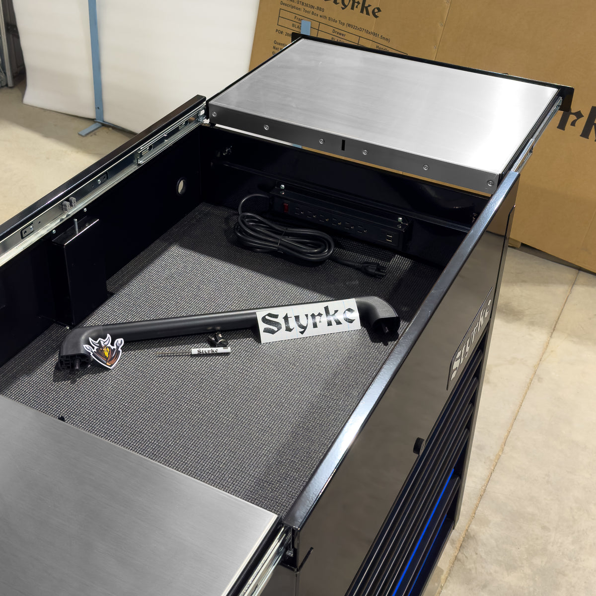 Styrke 36" Tool Chest with Sliding Top - Black/Blue/Black