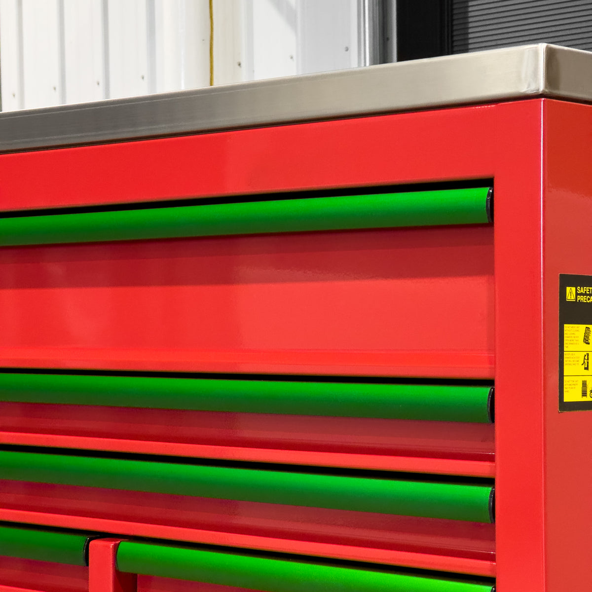 *SCRATCH AND DENT* Styrke 72" Tool Chest - Red/Red/Green