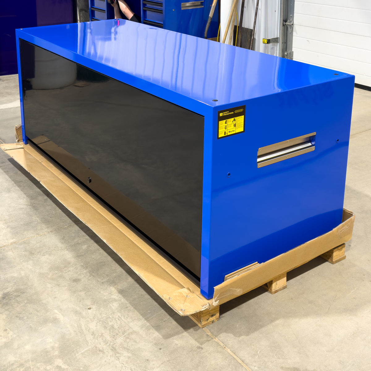 *SCRATCH AND DENT* Styrke 72" Hutch - Blue/Black/Black