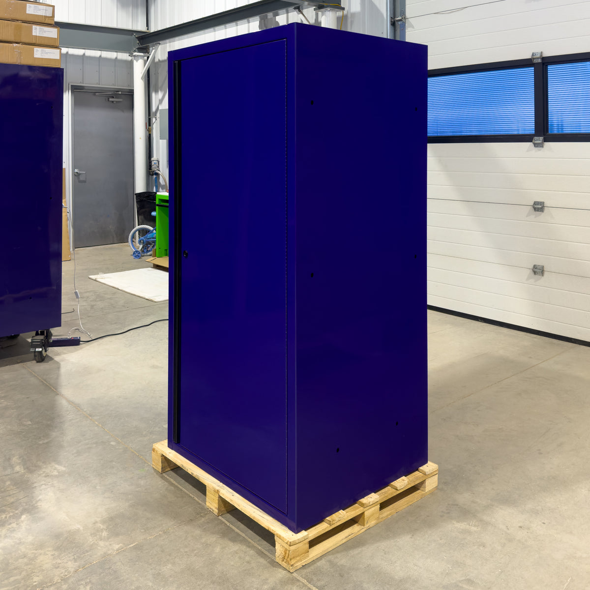 *SCRATCH AND DENT* 32" Locker - Purple/Purple/Black