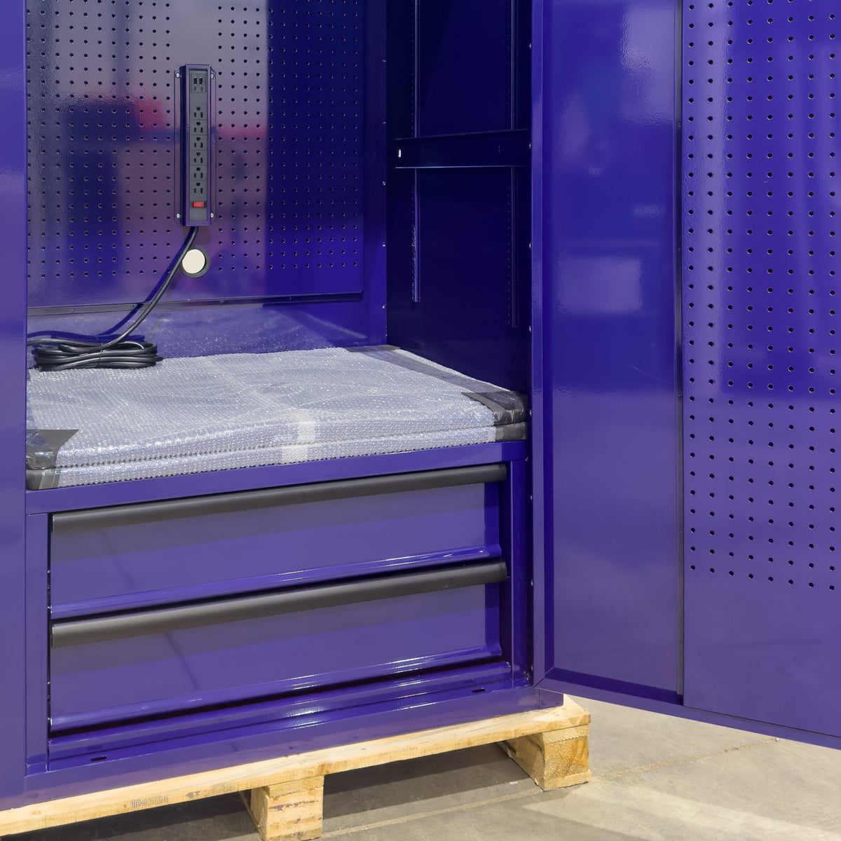 *SCRATCH AND DENT* 32" Locker - Purple/Purple/Black