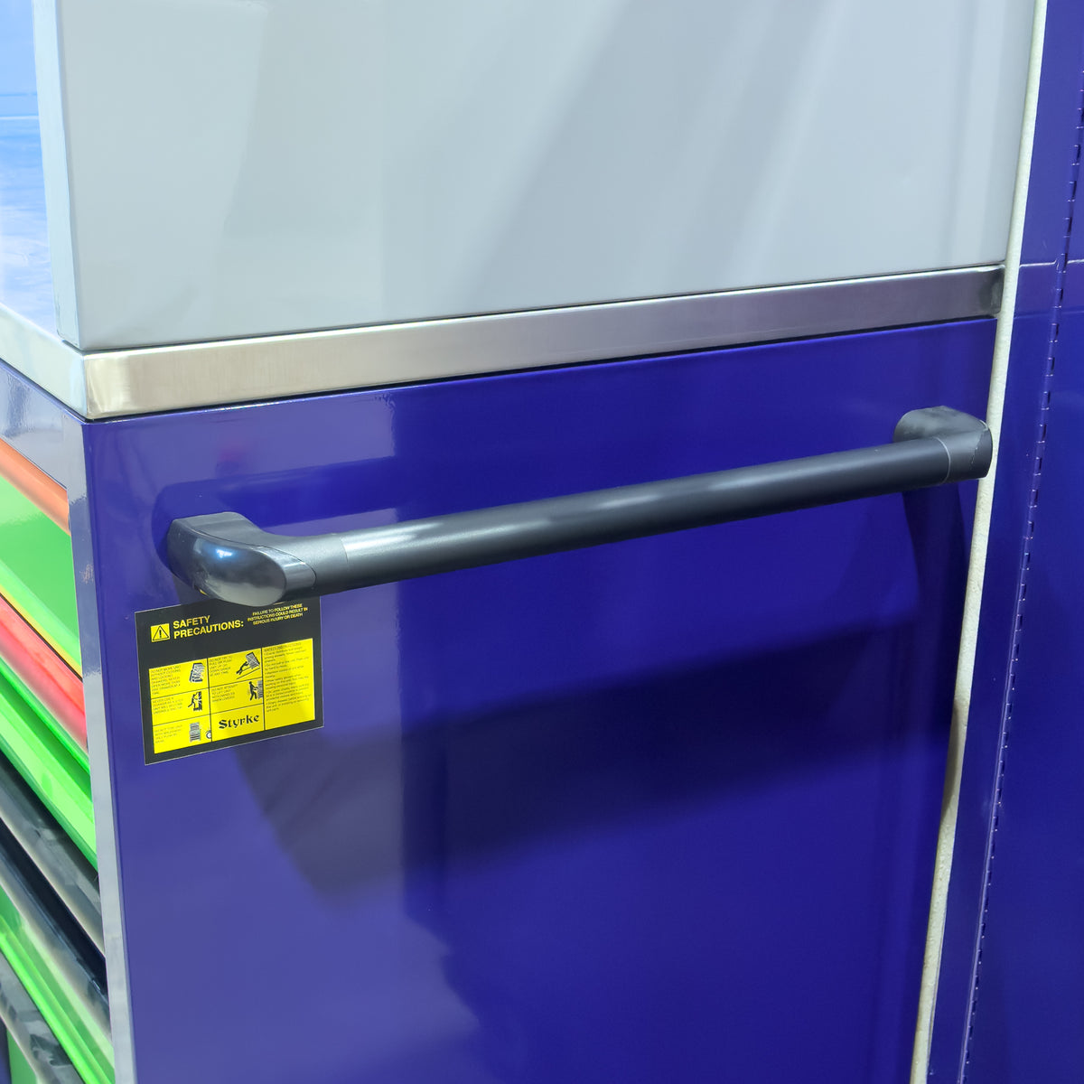 Pull Handle