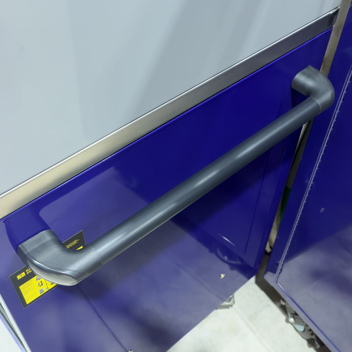 Pull Handle